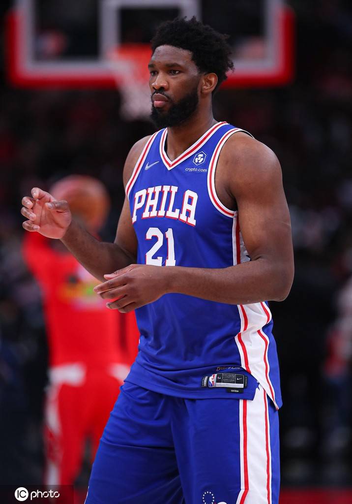 半岛体育app登录-个人力量大于团队力量辩论赛