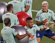 半岛体育app下载-巴黎圣日耳曼球员阵容